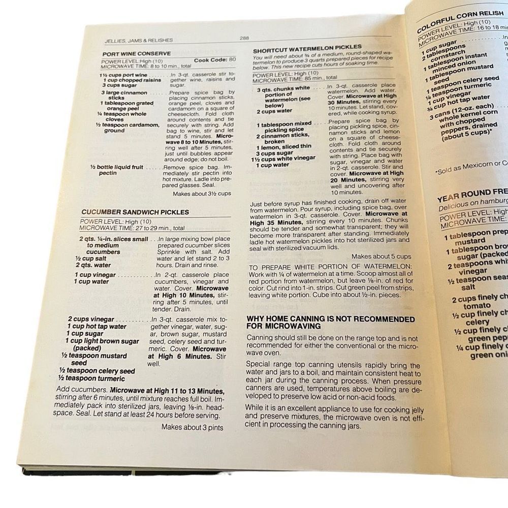 Vintage The Microwave Guide & Cookbook 1980 By General Electric Step By Step‎ - Picture 4 of 15